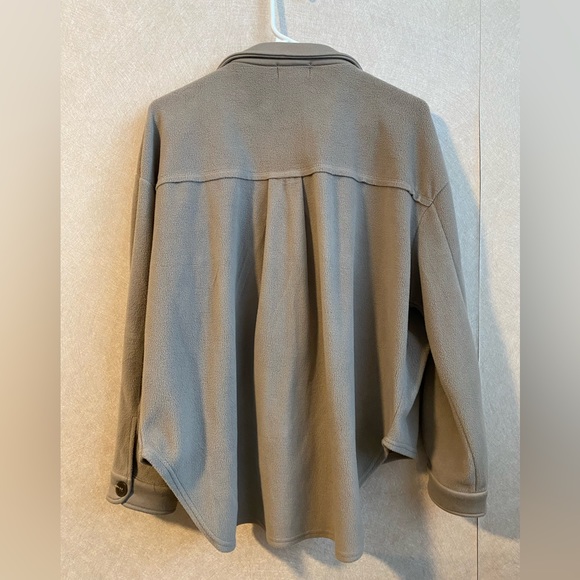 Cozy shacket - Picture 3 of 3